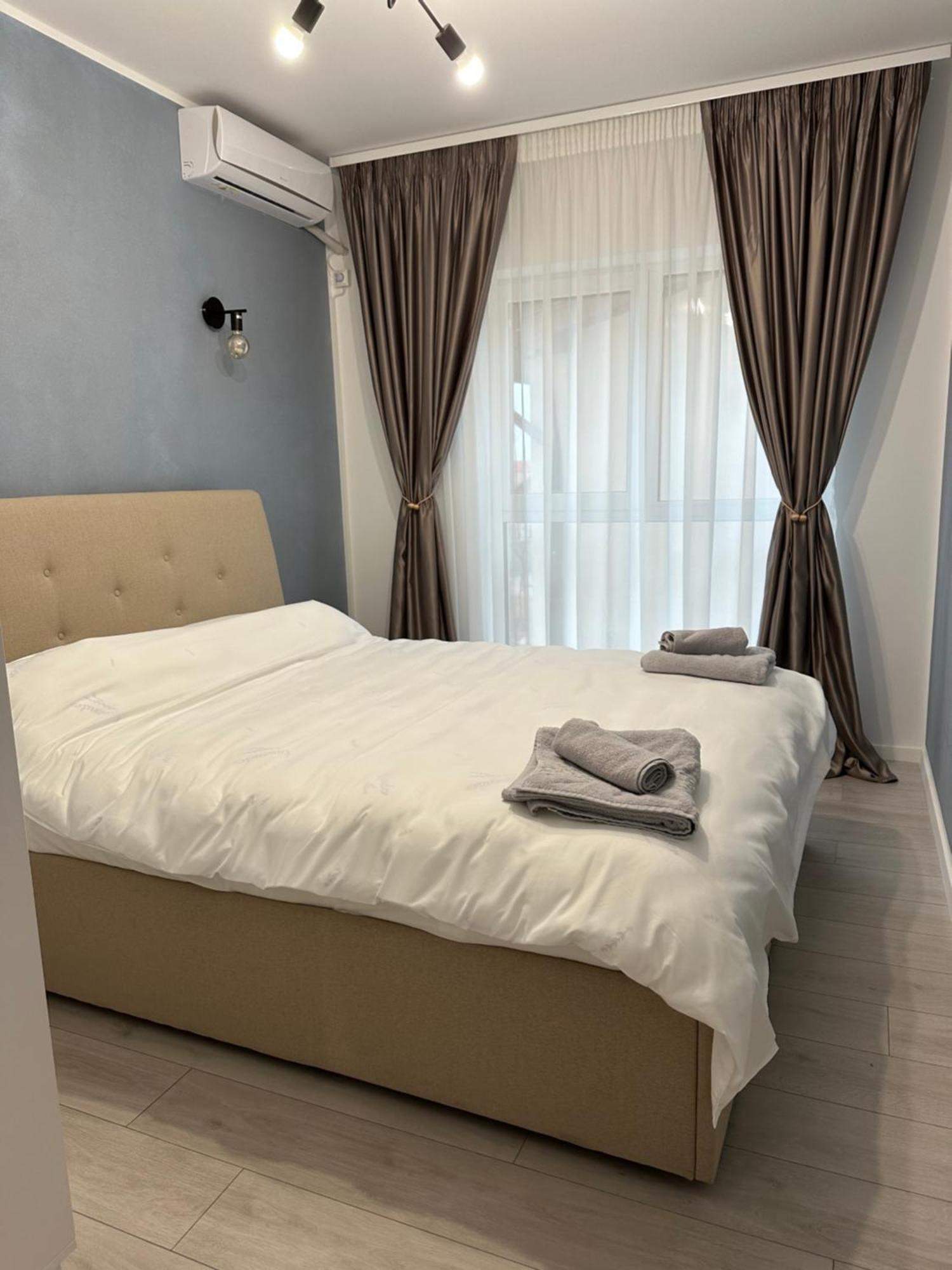 Toscana Apartments Otopeni Luaran gambar