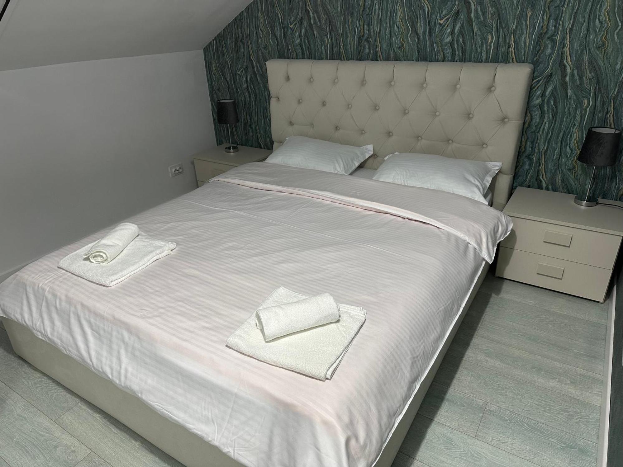 Toscana Apartments Otopeni Luaran gambar